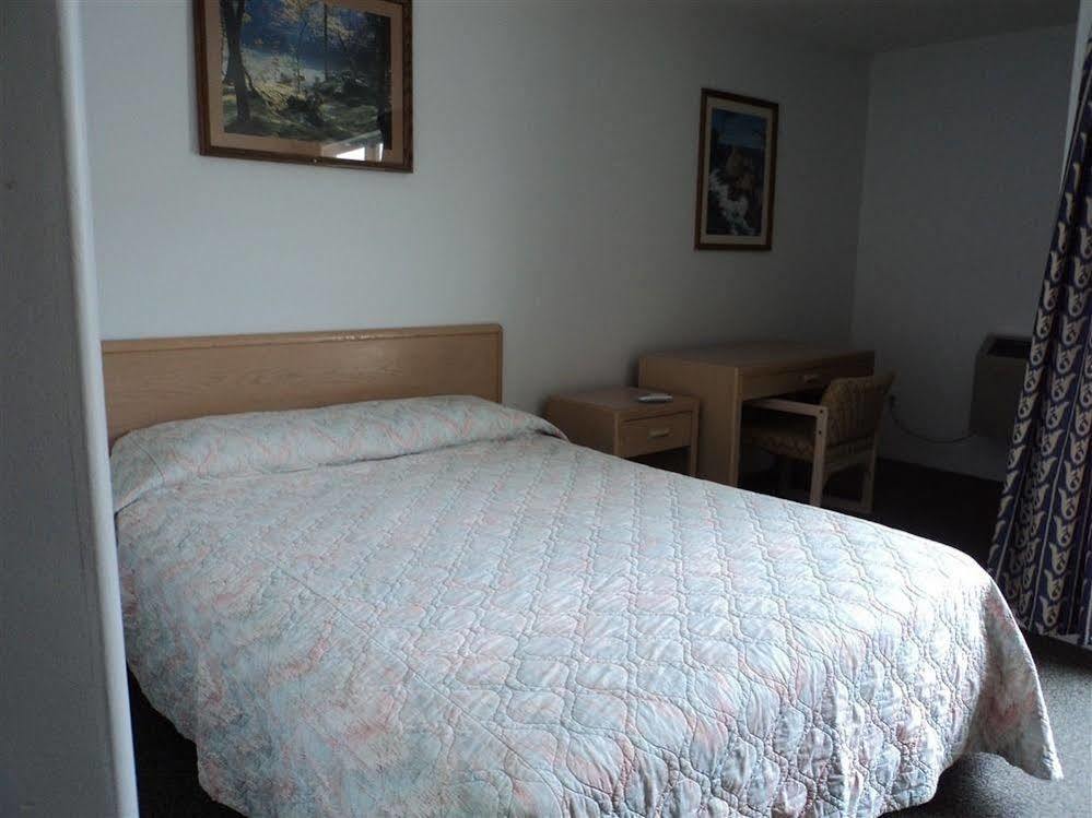 Oasis Hotel Cache Creek Ngoại thất bức ảnh